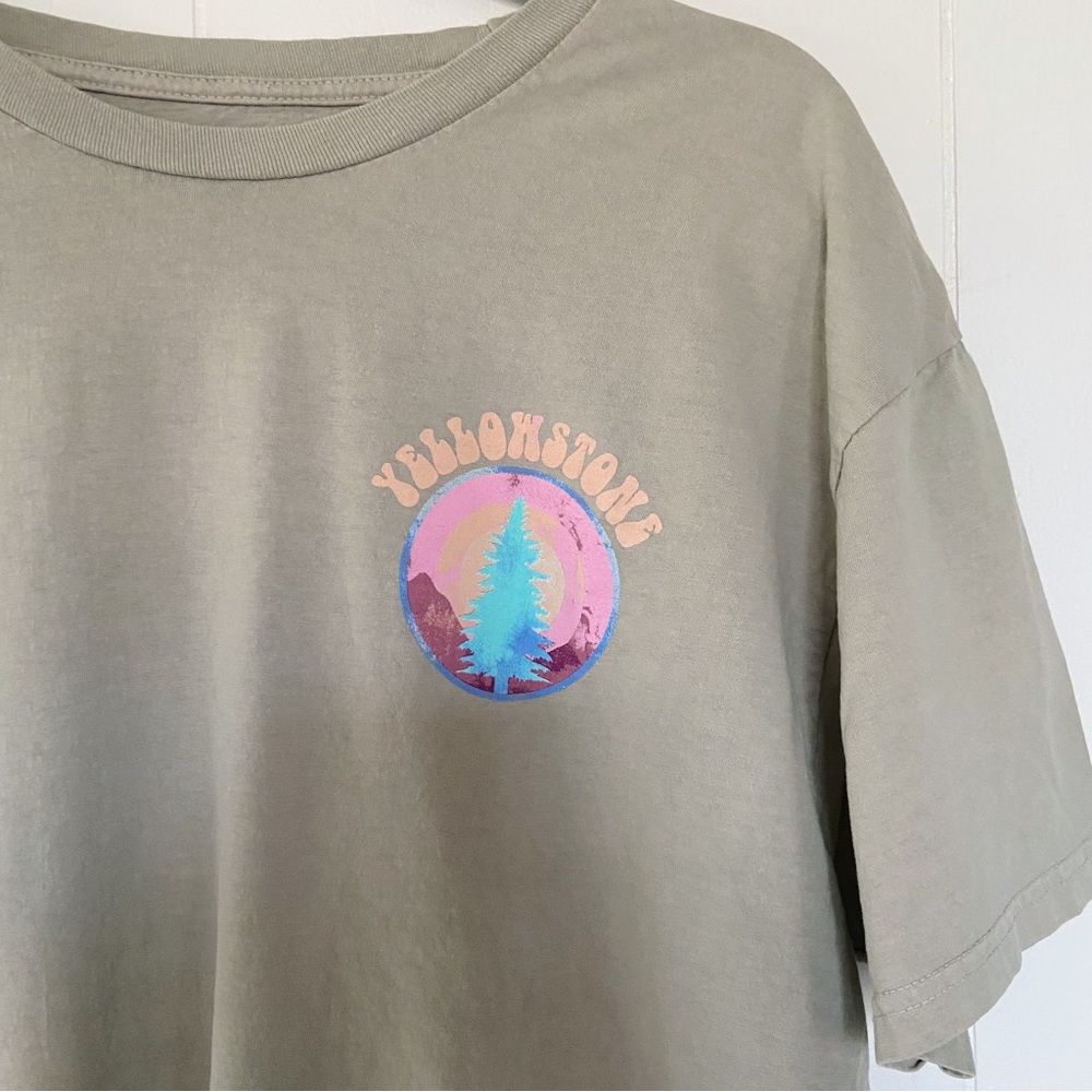 Yellowstone National Park Retro Graphic Tee